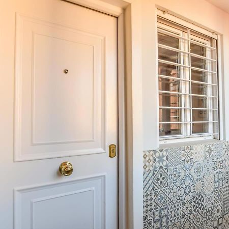 Apartamento En La Plaza De Lavapies Para 4 Personas Madrid Dış mekan fotoğraf
