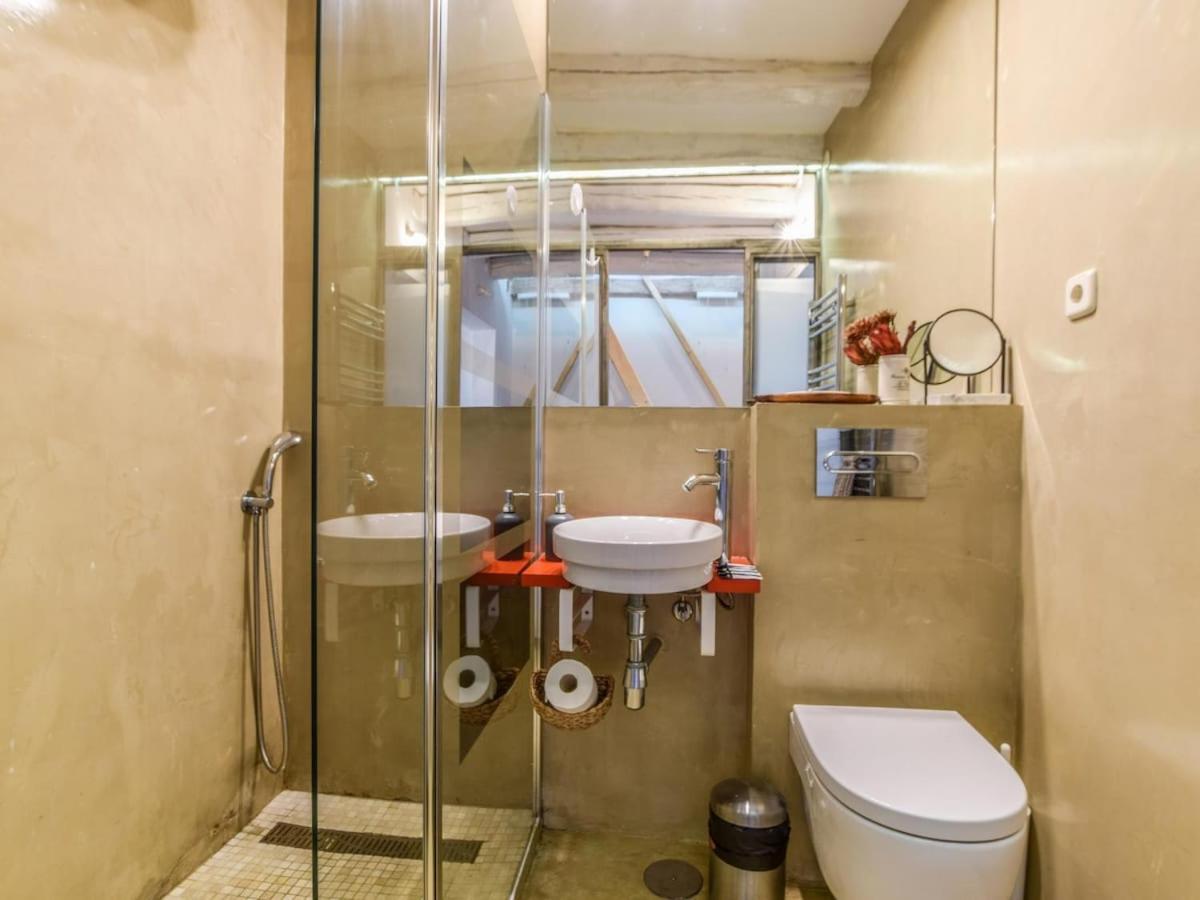 Apartamento En La Plaza De Lavapies Para 4 Personas Madrid Dış mekan fotoğraf